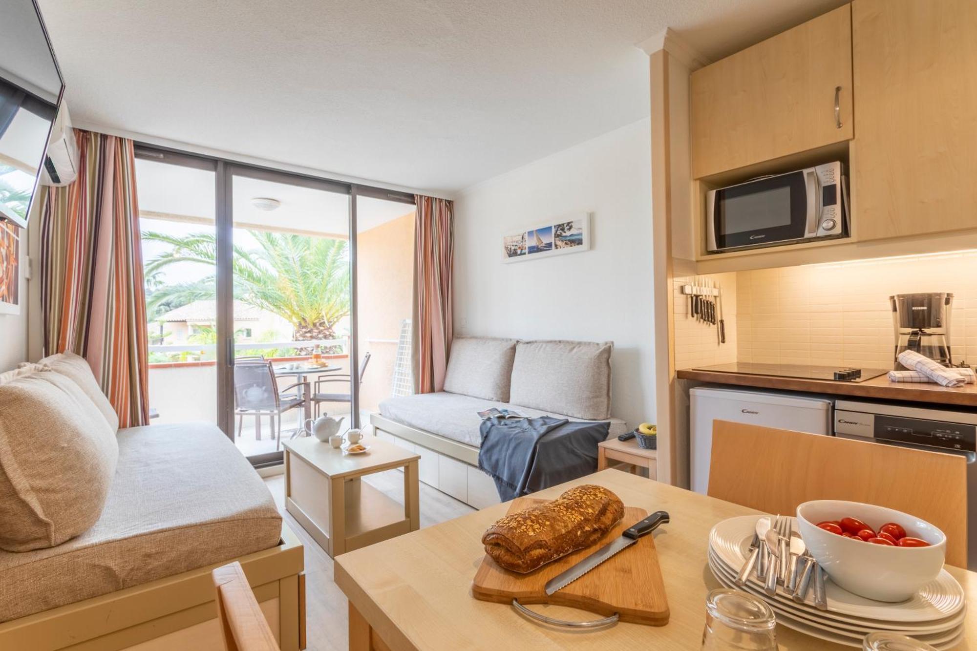 Résidence Pierre&Vacances L’Anse De Pramousquier Le Lavandou Esterno foto