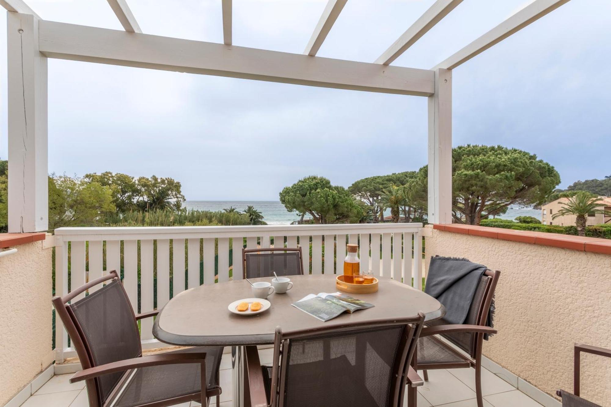 Résidence Pierre&Vacances L’Anse De Pramousquier Le Lavandou Esterno foto